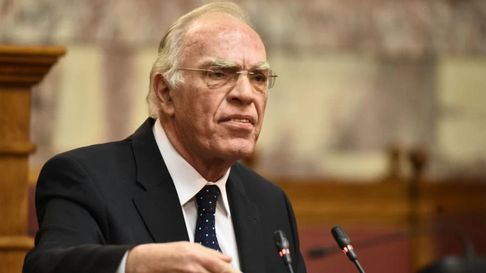 Λεβέντης για Μεγαλοοικονόμου: «Γονατιστή με παρακαλούσε να την βάλω στο ψηφοδέλτιο»